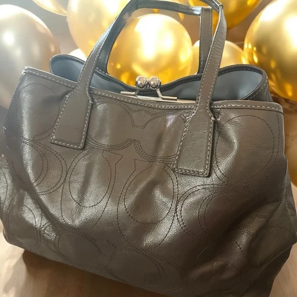 Coach 2010 F15658 Metallic Silver Leather Tote Bag With KISS LOCK